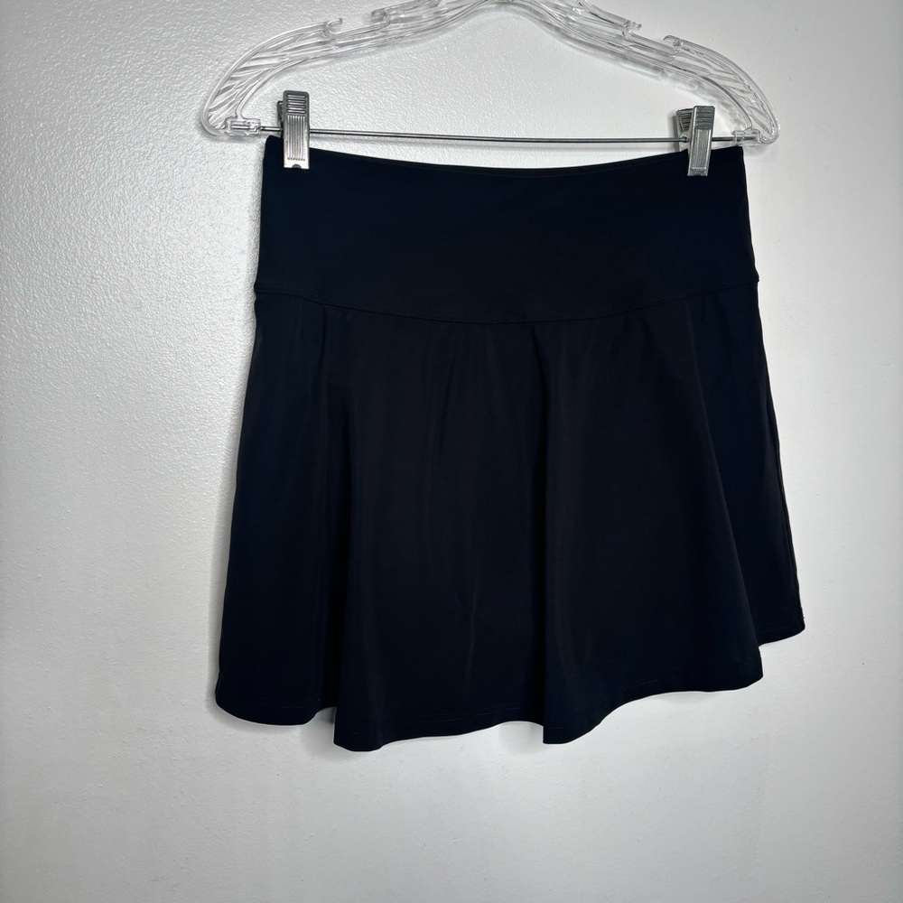 L.L. Bean Women's Shaping Swimwear, Swim Skirt Size 12 Reg Black UPF 50+ - Picture 4 of 7